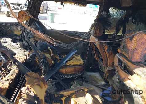 2005 Toyota Sienna Xle из США, поврежденный, VIN 5TDZA22C65S260186